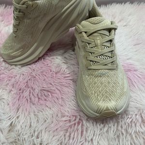 Hoka One One Clifton 9Women's shoe size US6.5=EU38